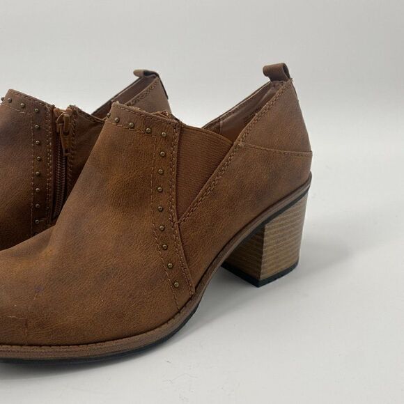 White Mountain Size 7.5M Cognac Denton Heeled Booties Round Toe Studded - Picture 2 of 11